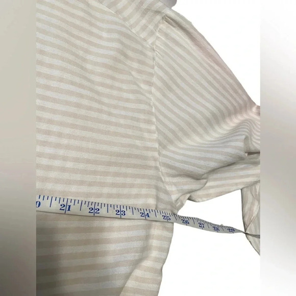 Elizabeth & James Striped Button Down Shirt Cotton Top Neutral Basic - Picture 9 of 10